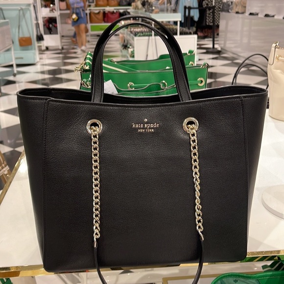 Kate Spade Infinite Large Triple Compartment Tote
COLOR:
Black - Picture 7 of 16